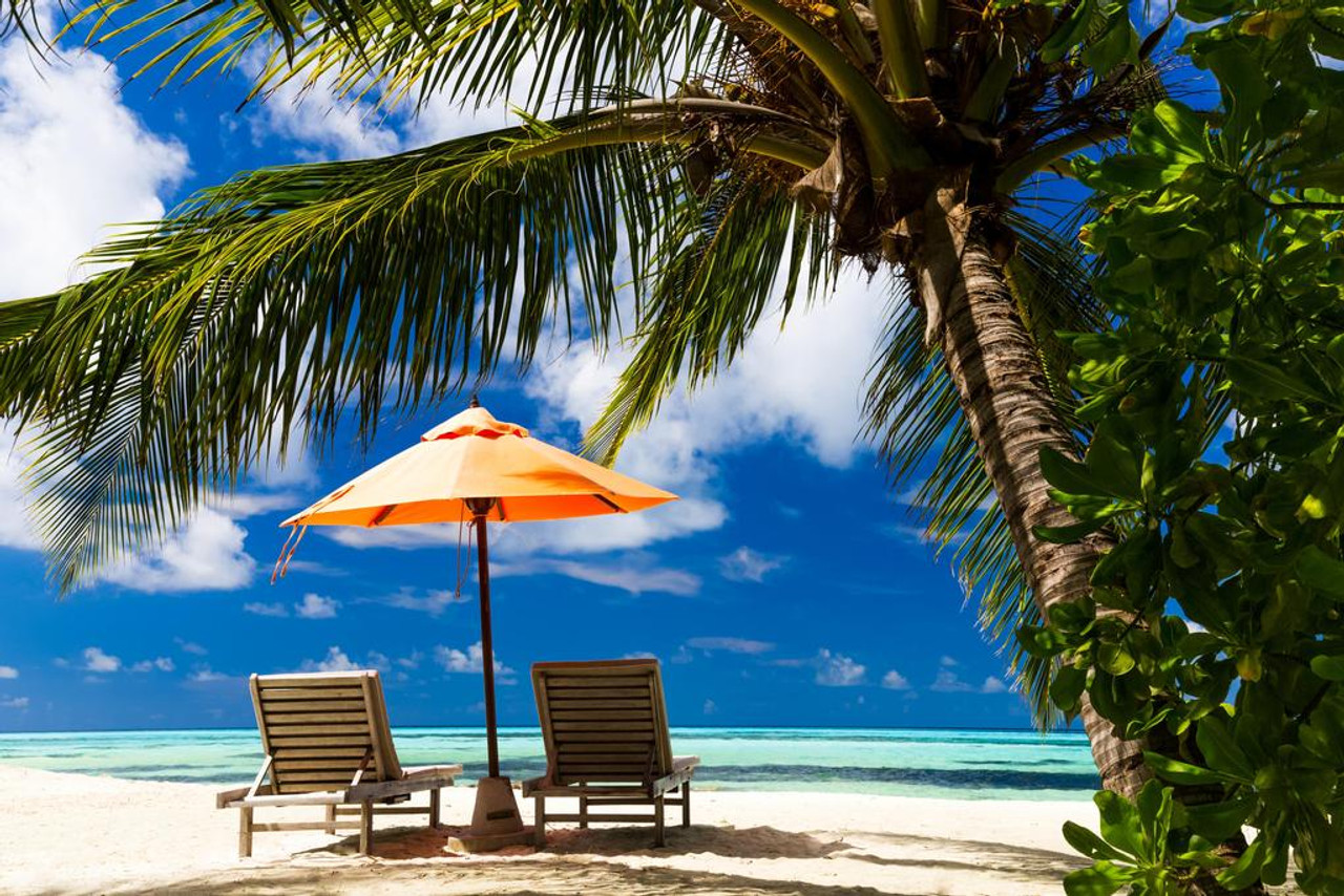 Laminated Wooden Chaise and Umbrella on Beautiful Beach Photo ...