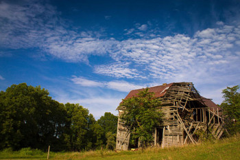 Abandoned Farm House in Rural Setting Photo Photograph Cool Wall Decor Art Print Poster 24x16