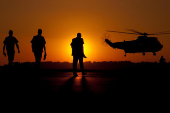 Silhouette Three Soldiers and SH3 Sea King Photo Photograph Cool Huge Large Giant Poster Art 54x36