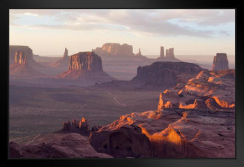 The Hunts Mesa Rock Formation Monument Valley Photo Art Print Black Wood Framed Poster 20x14