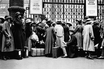 Holiday Crowd Waiting with Suitcases at Railroad Station Photo Photograph Cool Wall Decor Art Print Poster 36x24