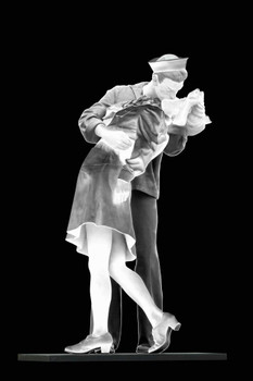Public Statue of a Sailor Kissing a Nurse VJ Day Photo Photograph Romance Romantic Gift Valentines Day Decor Cool Huge Large Giant Poster Art 36x54