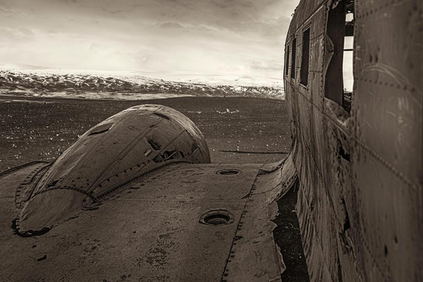 Wrecked US Navy Douglas Super DC3 Plane Iceland Photo Photograph Cool Wall Decor Art Print Poster 24x16