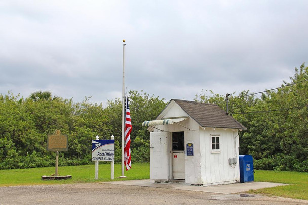 Ochopee Florida Smallest USPS Building in USA Photo Photograph Cool Wall Decor Art Print Poster 24x16