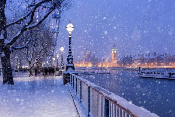 Snowing on Jubilee Gardens in London at Dusk Photo Photograph Cool Wall Decor Art Print Poster 24x16