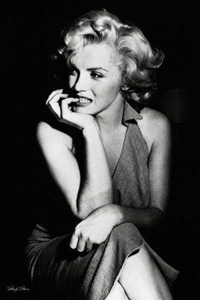 Marilyn Monroe Sitting Portrait Cool Wall Decor Art Print Poster 24x36