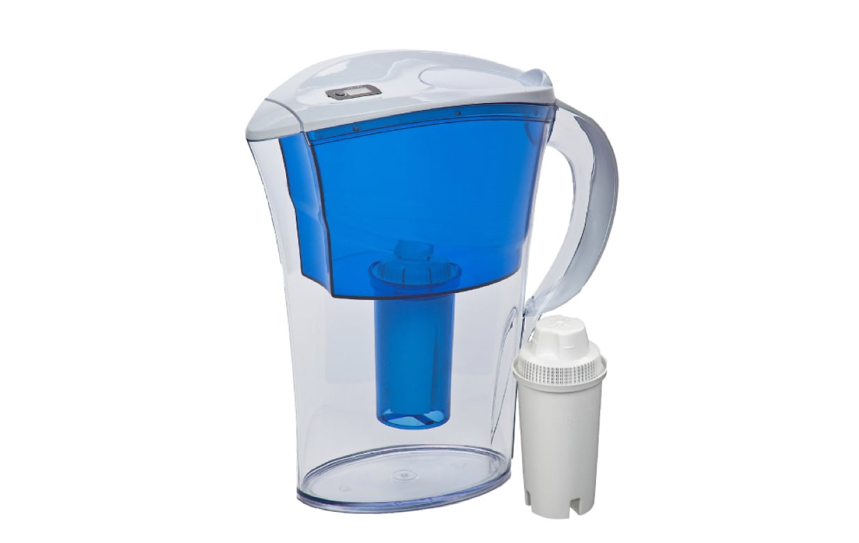 Compact Pitcher with Premium Lid, Plastic Pitcher with