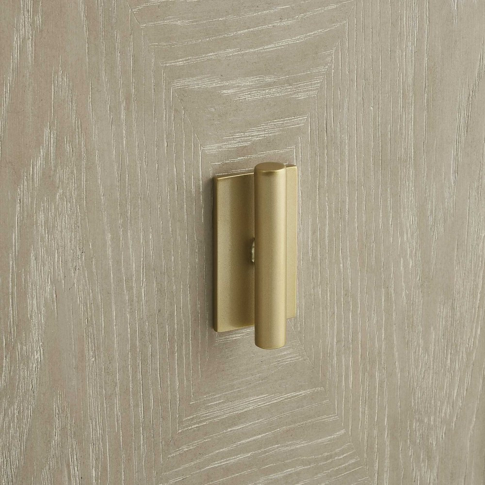 {"pim_id":"208_furn_7645_50253_a4_new_1k","sku":"208_50253","media_type":"media"}