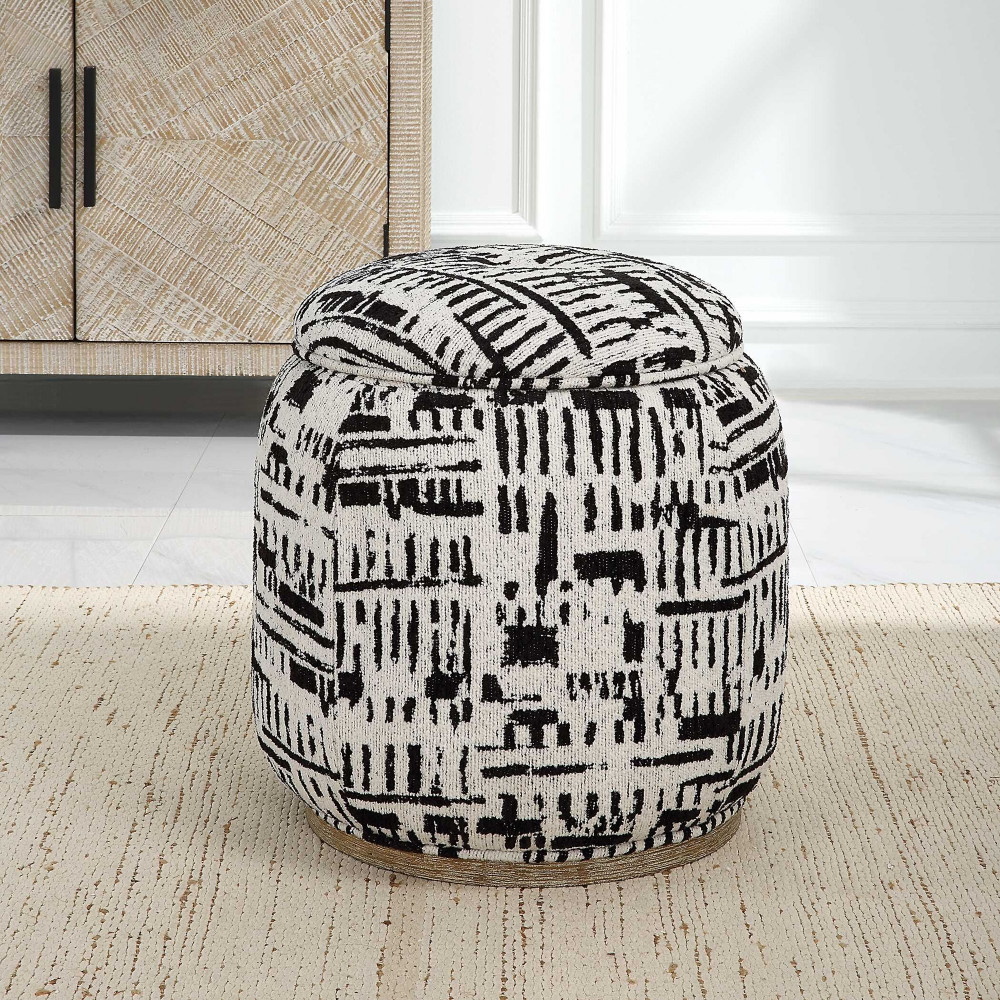 {"pim_id":"208_furn_4524_23195_b_new_2k","sku":"208_23195","media_type":"media"}
