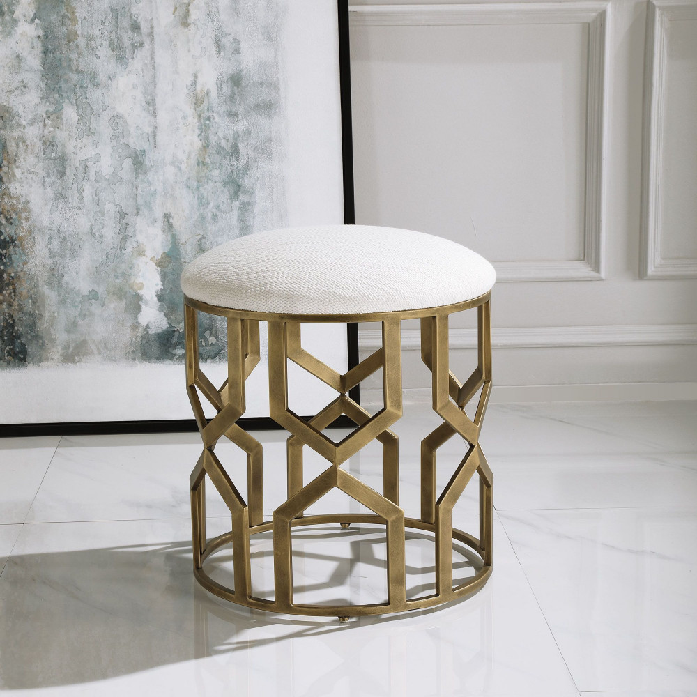 {"pim_id":"208_furn_3289_23579_b_new_2k","sku":"208_23579","media_type":"media"}