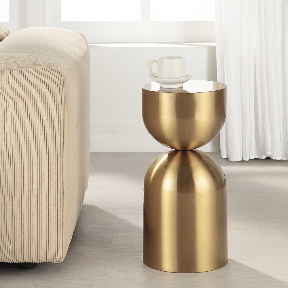 {"pim_id":"208_furn_4562_24102_b_new_2k","sku":"208_24102","media_type":"media"}