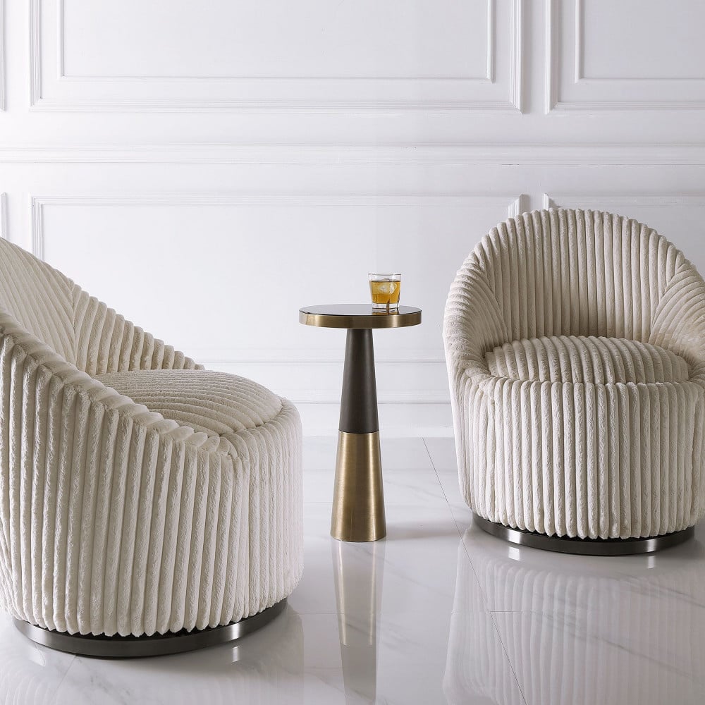 {"pim_id":"208_furn_3341_24982_b_new_2k","sku":"208_24982","media_type":"media"}