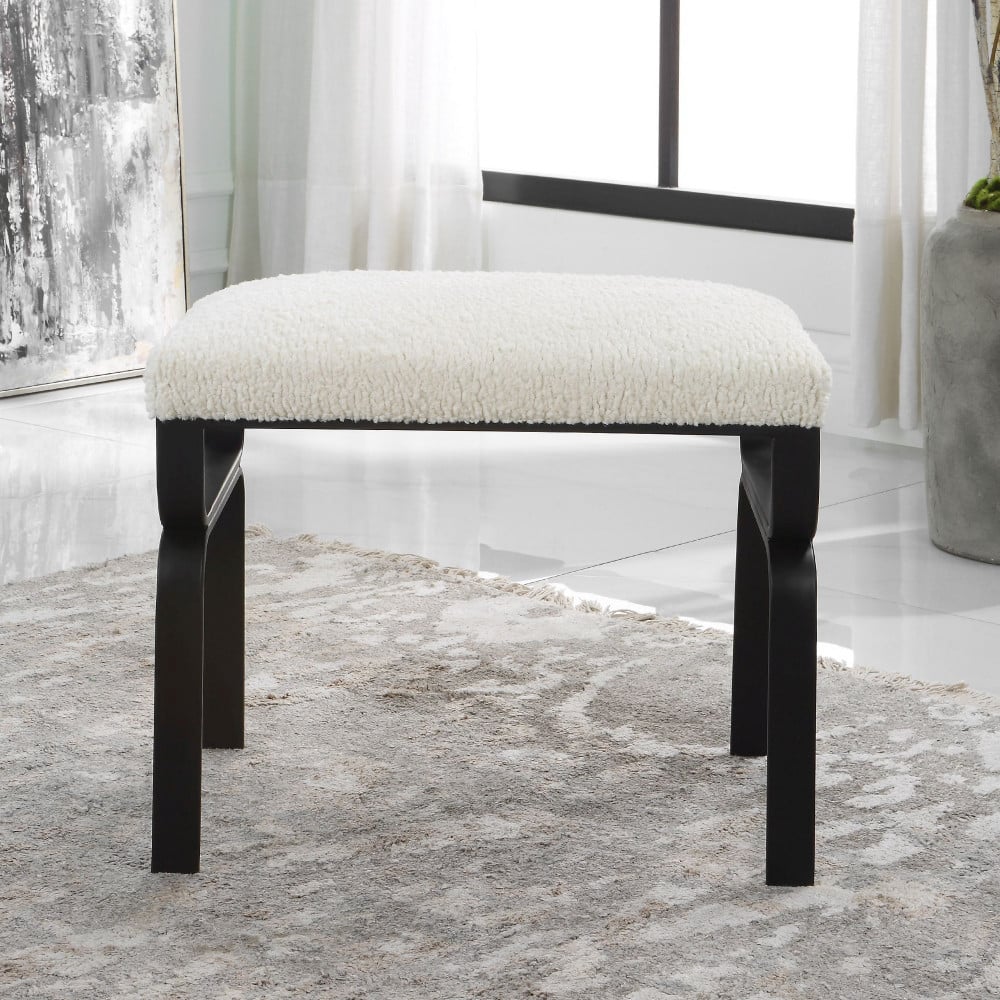 {"pim_id":"208_furn_4079_23749_a_new_2k","sku":"208_23749","media_type":"media"}