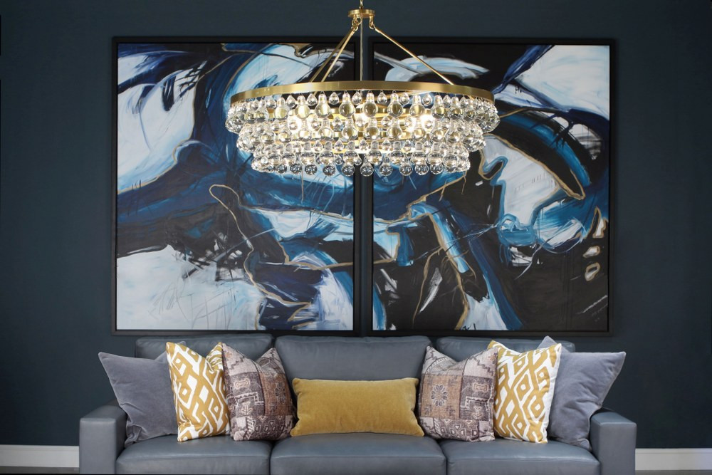 {"pim_id":"128_1004_Bling_Large_Chandelier_modern_brass_1k","sku":"128_1004_P","media_type":"media"}