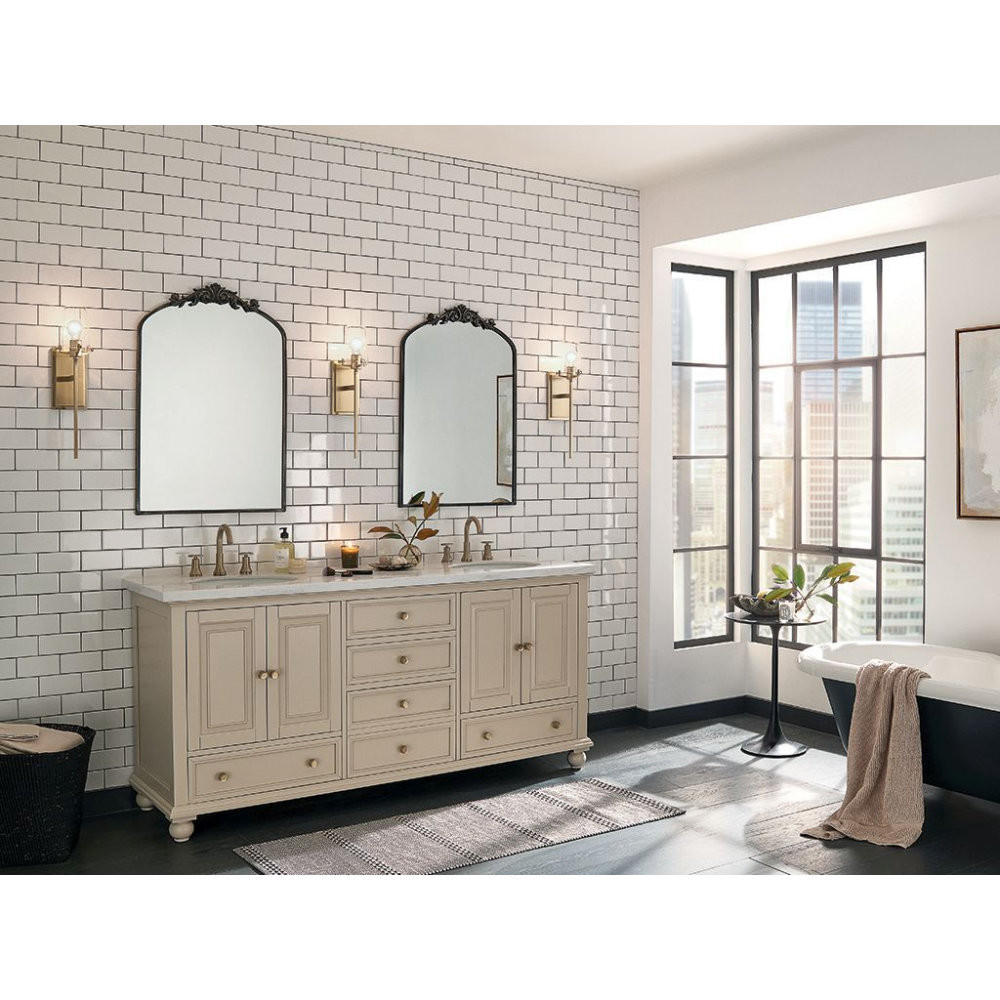 {"pim_id":"147_45295cpz_bathroom_alton_overall_day_1a_lifestyledetail_wideroomday_1024x768_v1_1k","sku":"147_45295CPZ","media_type":"media"}