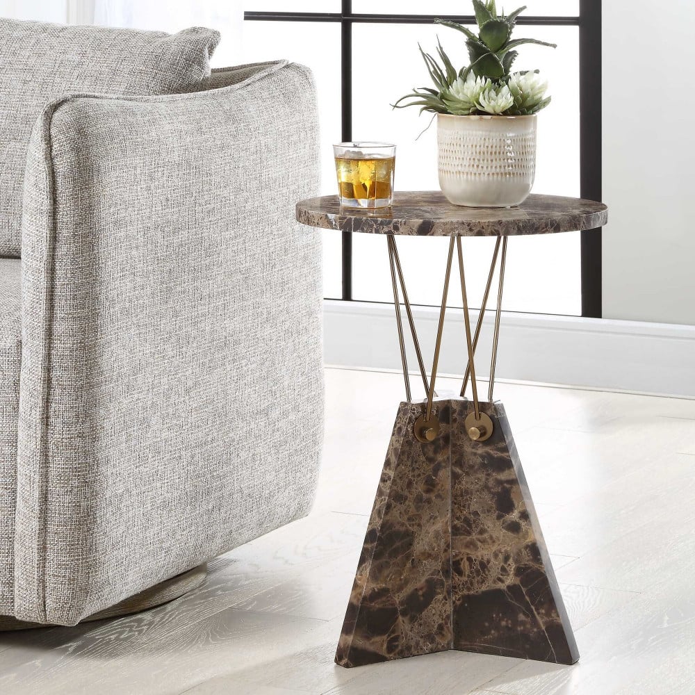{"pim_id":"208_furn_4721_50002_b_new_2k","sku":"208_50002","media_type":"media"}