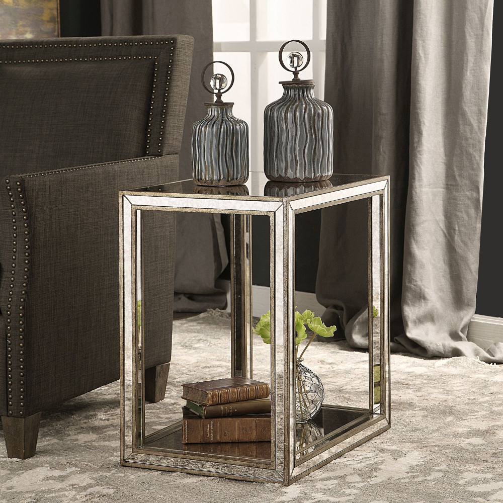 {"pim_id":"208_furn_2613_24858_b_new_2k","sku":"208_24858","media_type":"media"}