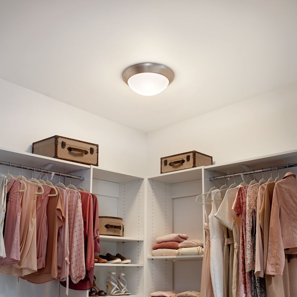 {"pim_id":"147_closet_ceilingspace_8882ni_overall_night_1b_v1_1k","sku":"147_8882NI","media_type":"media"}