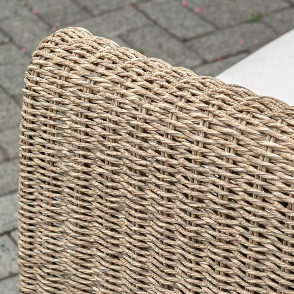 {"pim_id":"208_furn_8098_53130_a2_new_1k","sku":"208_53130","media_type":"media"}