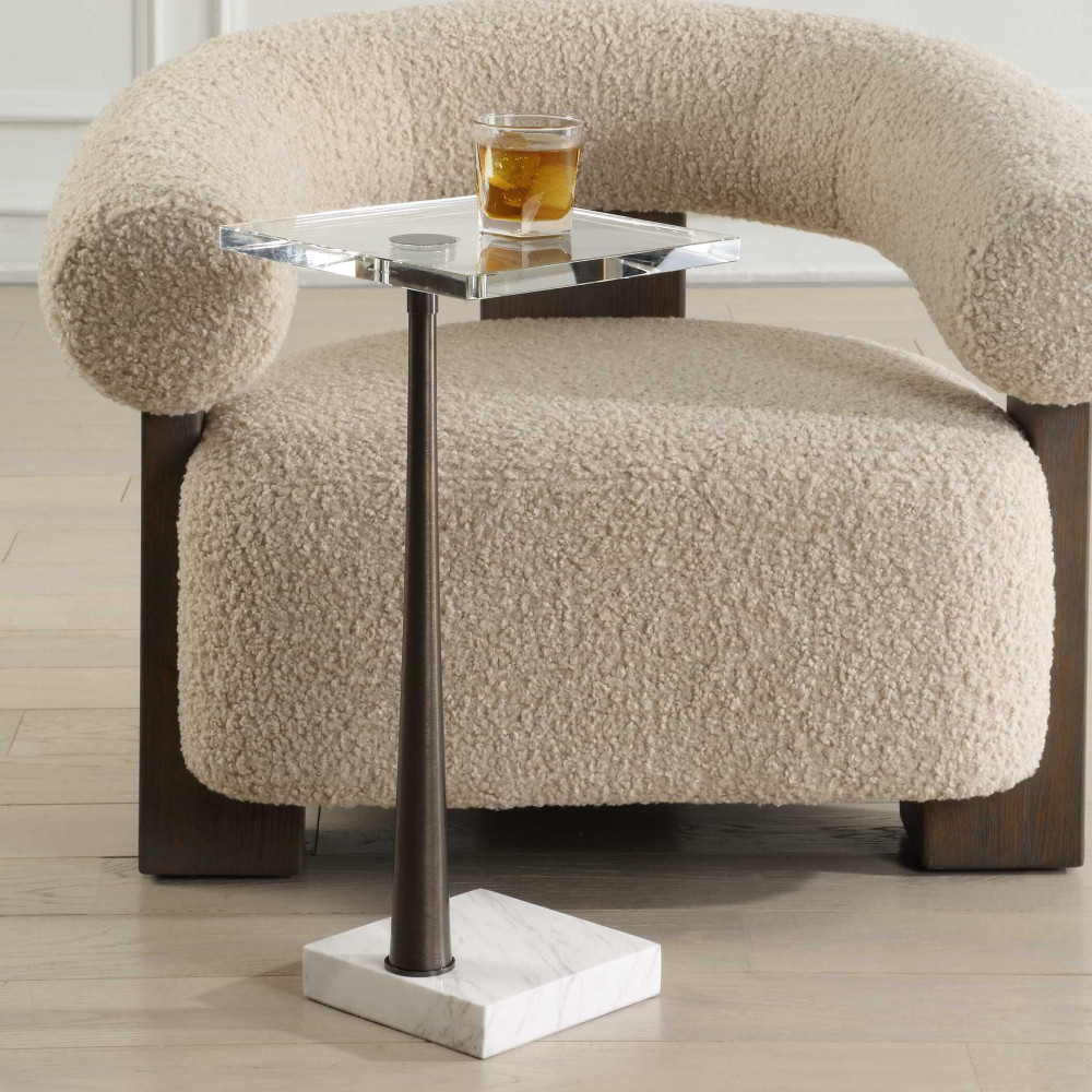 {"pim_id":"208_furn_7570_50159_b_new_2k","sku":"208_50159","media_type":"media"}