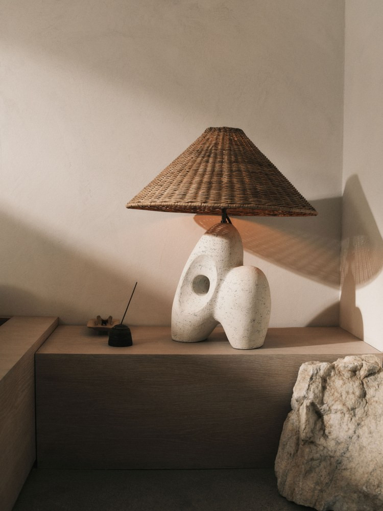 {"pim_id":"154_Nairn_PTL3425_PBRCUB_Design_Chandler_McLellan_chandlermclellan_Photo_Michael_Spencer_mikeyzpencer_2_new_1k","sku":"154_PTL3425-PBR/CUB","media_type":"media"}