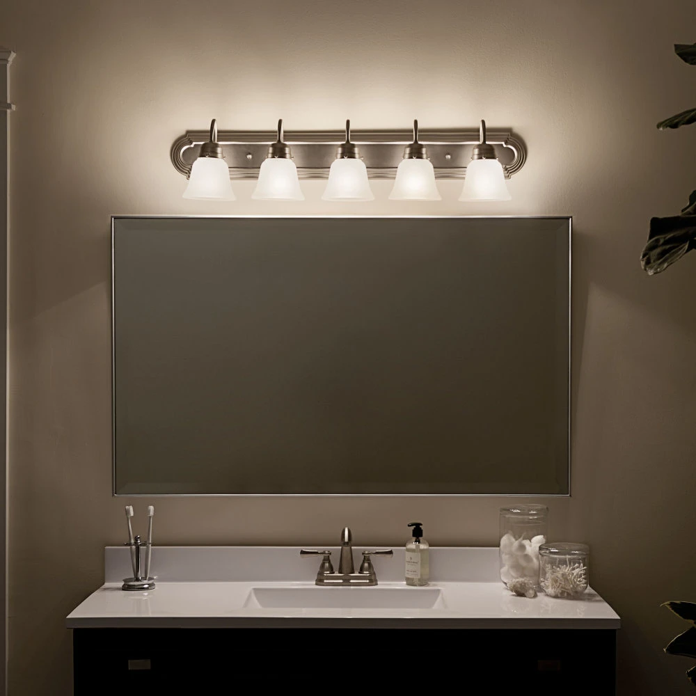 {"pim_id":"147_bathroom_5339nis_overall_night_1b_v1_1k","sku":"147_5339","media_type":"media"}