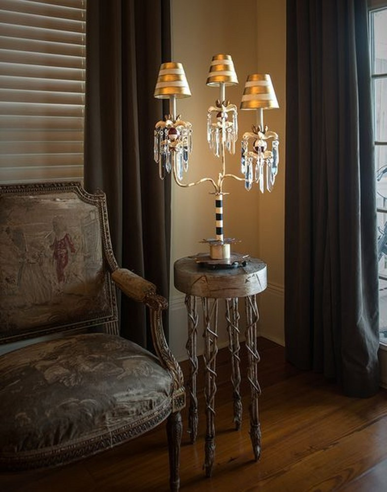 {"pim_id":"2529_TA1057_3_01_1k","sku":"2529_TA1057-3","media_type":"media"}