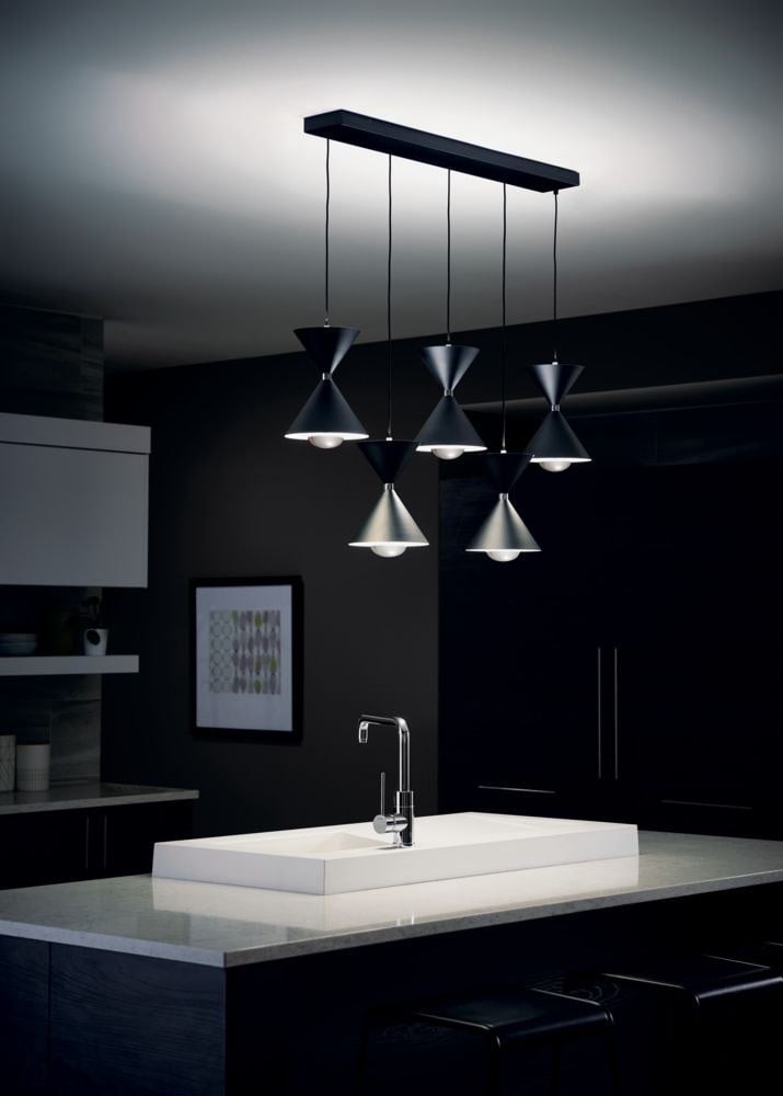 {"pim_id":"420_kitchen_kordan_84113_mid_night_new_1k","sku":"420_84113","media_type":"media"}