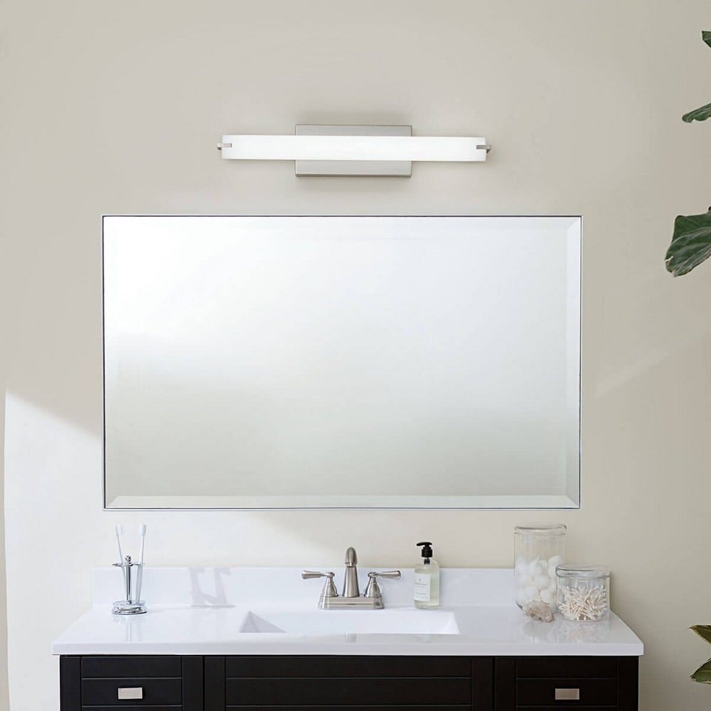 {"pim_id":"147_bathroom_11149niled_overall_day_1b_1k","sku":"147_11149NILED","media_type":"media"}