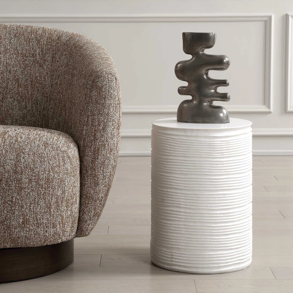 {"pim_id":"208_furn_4660_24117_b_new_2k","sku":"208_24117","media_type":"media"}