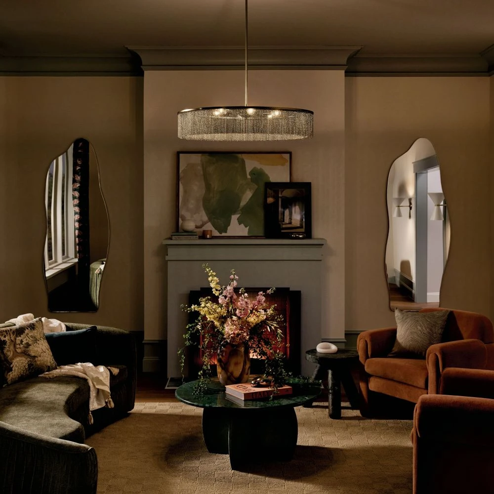 {"pim_id":"147_livingroom_khaite_52824cpz_overall_dusk_v3_square_v1_1k","sku":"147_52824CPZ","media_type":"media"}