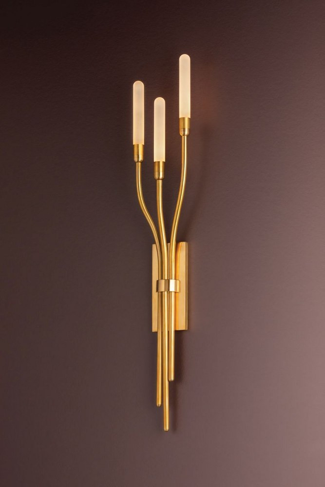 {"pim_id":"72_amalthea_family_004_new_1k","sku":"72_481-03-VB","media_type":"media"}