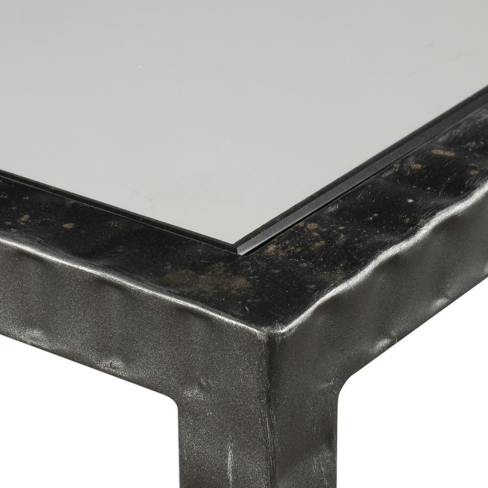 {"pim_id":"208_furn_2424_24810_a2_new_2k","sku":"208_24810","media_type":"media"}