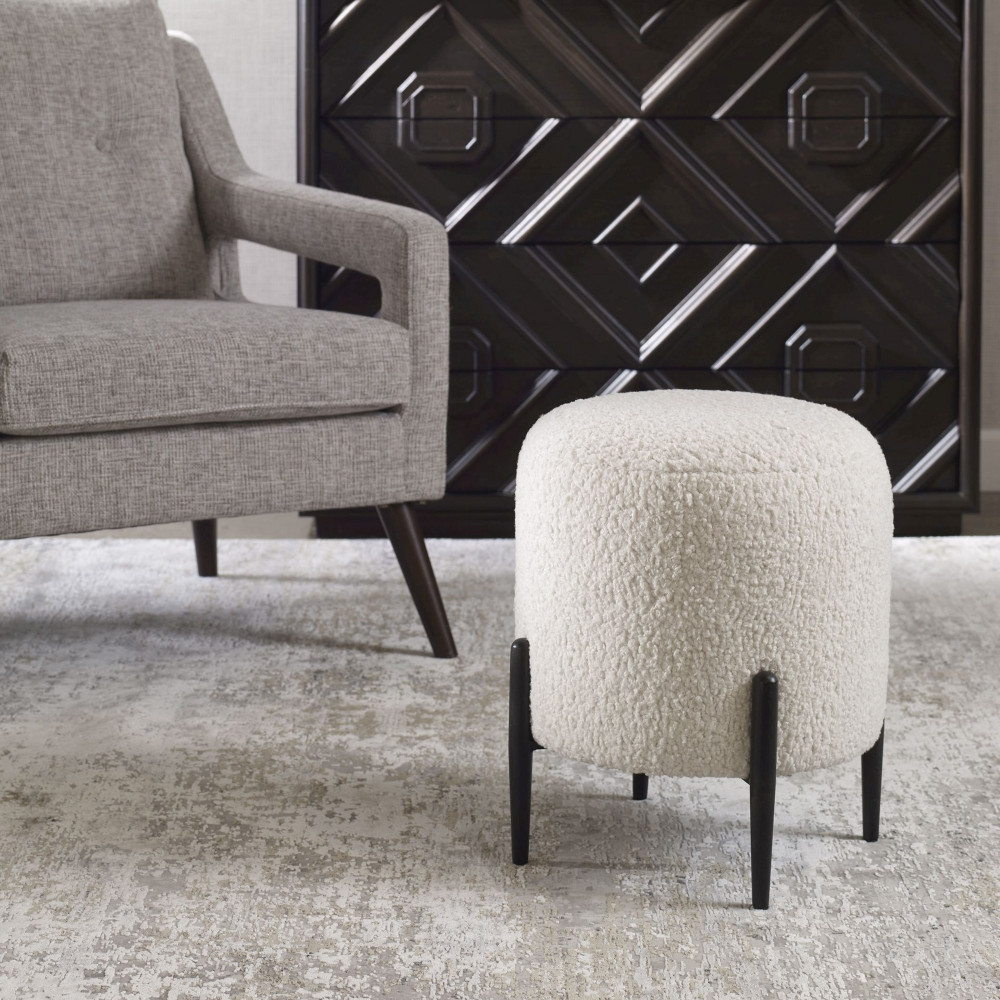 {"pim_id":"208_furn_3893_23715_a_new_2k","sku":"208_23715","media_type":"media"}