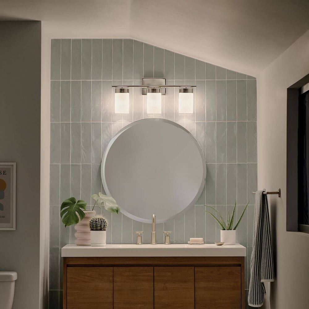 {"pim_id":"147_bathroom_ciona_55112pn_overall_night_1a_v1_1k","sku":"147_55112","media_type":"media"}
