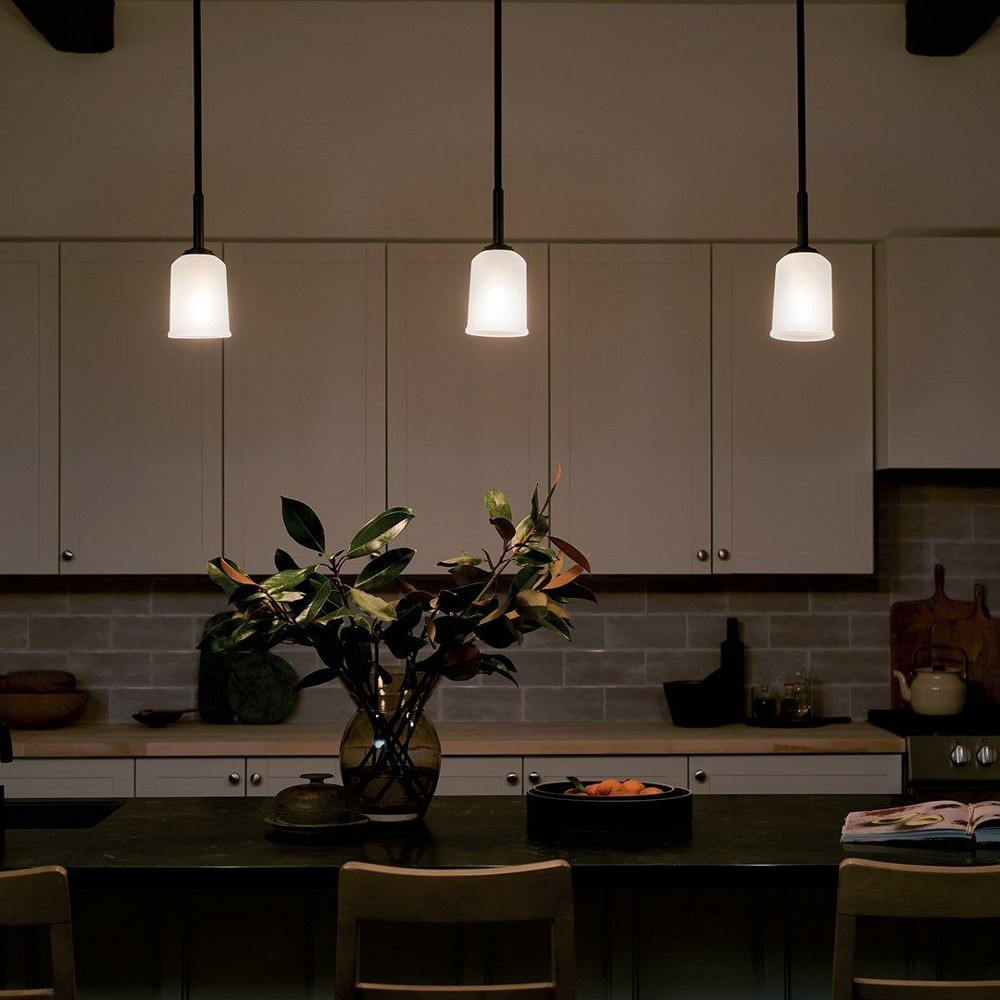 {"pim_id":"147_43674bk_kitchen_shailene_overall_night_1b_pdpprimary_alternate_stackedbtm_1k","sku":"147_43674","media_type":"media"}