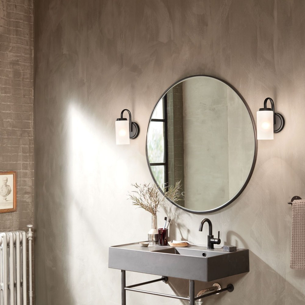 {"pim_id":"147_Bathroom_Kennewick_55085BK_Overall_Day_1B_1k","sku":"147_55085BK","media_type":"media"}