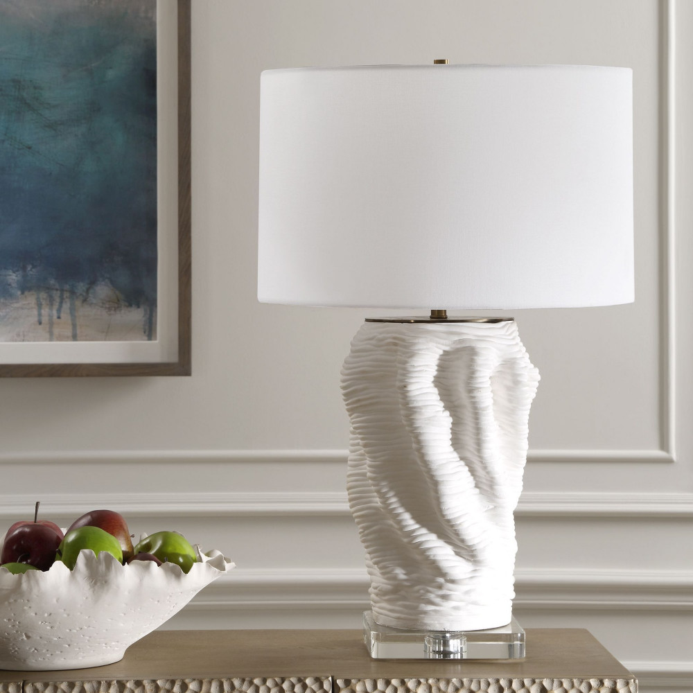 {"pim_id":"208_30296_1_a_beauty_light_off_new_2k","sku":"208_30296-1","media_type":"media"}