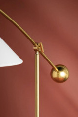{"pim_id":"735_Birdie_Family_006_new_1k","sku":"735_HL696401-AGB","media_type":"media"}