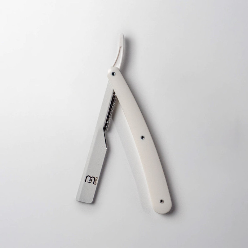 L3VEL3 Straight Razor White