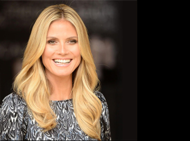 Slimming Hairstyles Loading Image