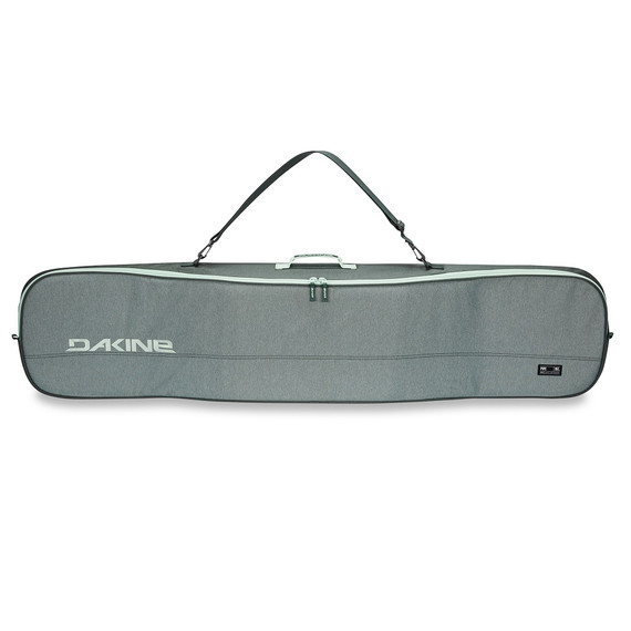 https://d3d71ba2asa5oz.cloudfront.net/12016077/images/2019-dakine-pipe-157cm-brighton-snowboard-bag-1000.jpg