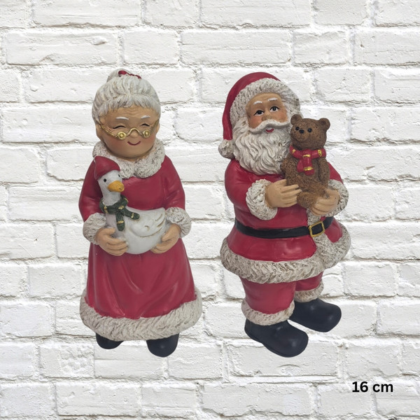 Santa OR Mrs Claus 16cm 2 assorted