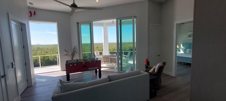 Cape Coral Cape Harbour Funky Fish House – Level 3