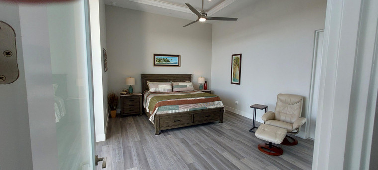 Cape Coral Cape Harbour Funky Fish House – Level 4