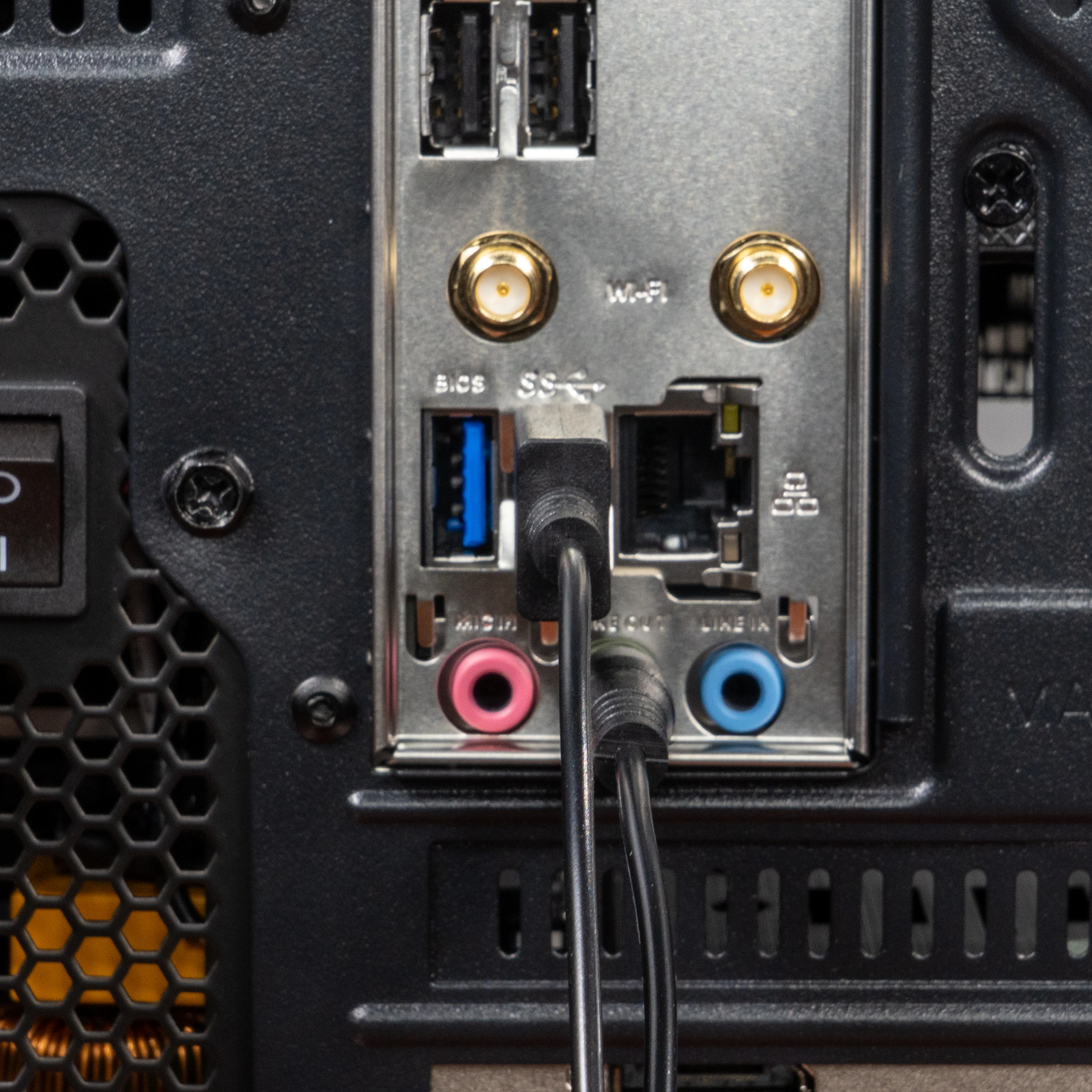 Periphio Atlas USB 3.2 Ports and Audio/Video Ports