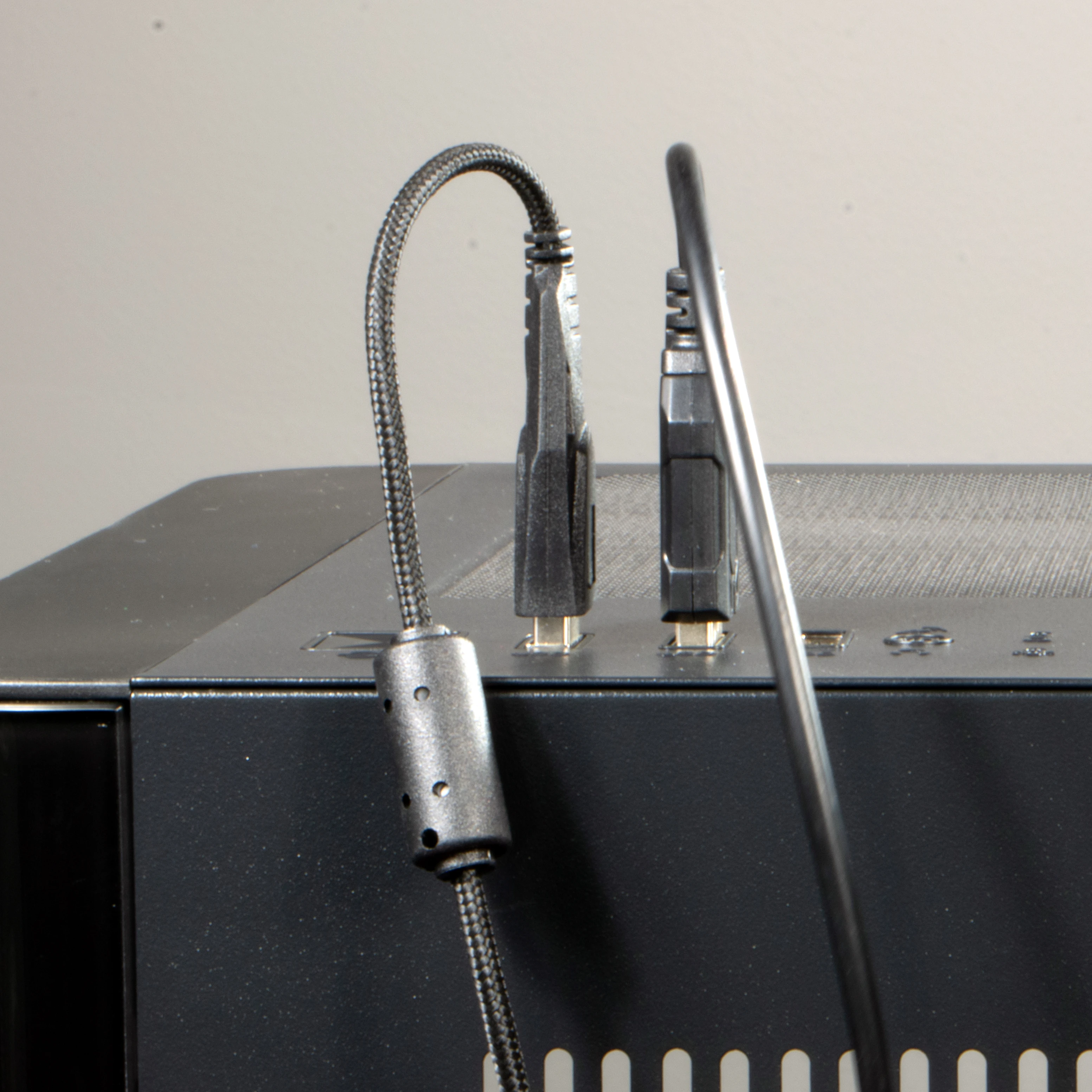 Periphio Atlas Front USB Ports with Mouse and Headset Cables