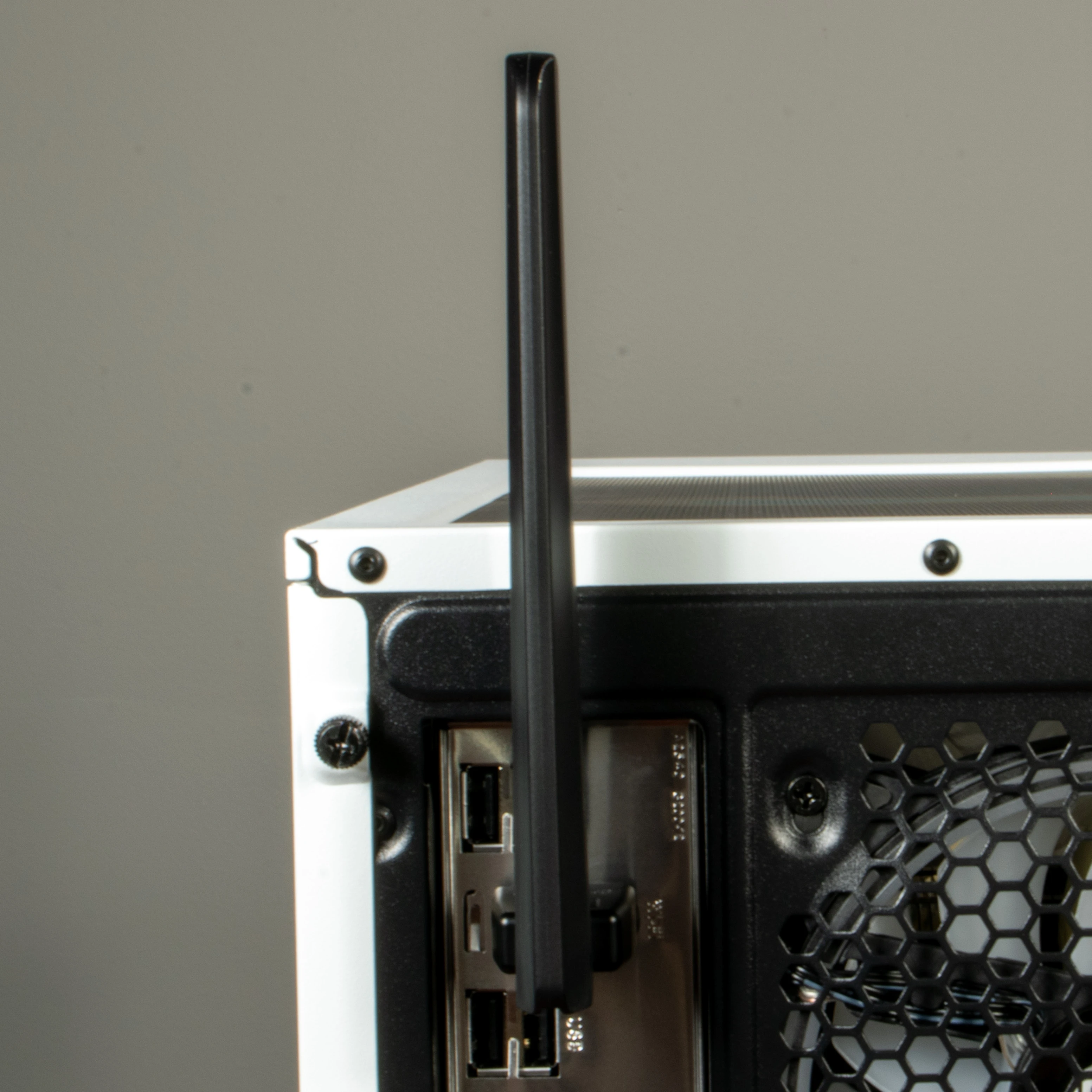 Periphio Castle WiFi Adapter Port
