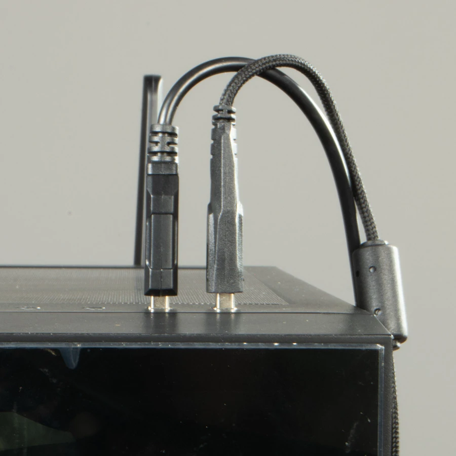 Periphio Terra Front USB 2.0 Port