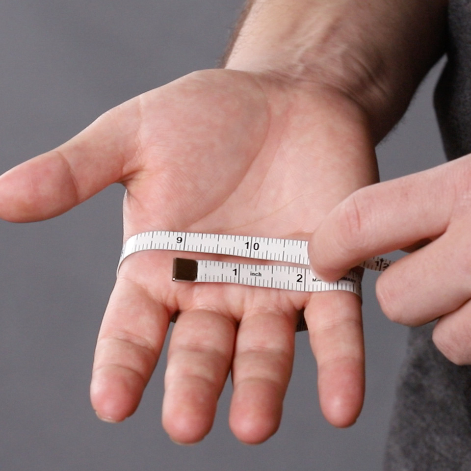 How to Measure Your Hand Width for Huntworth Gloves